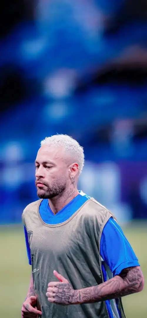 他在伤愈归 他在伤愈归