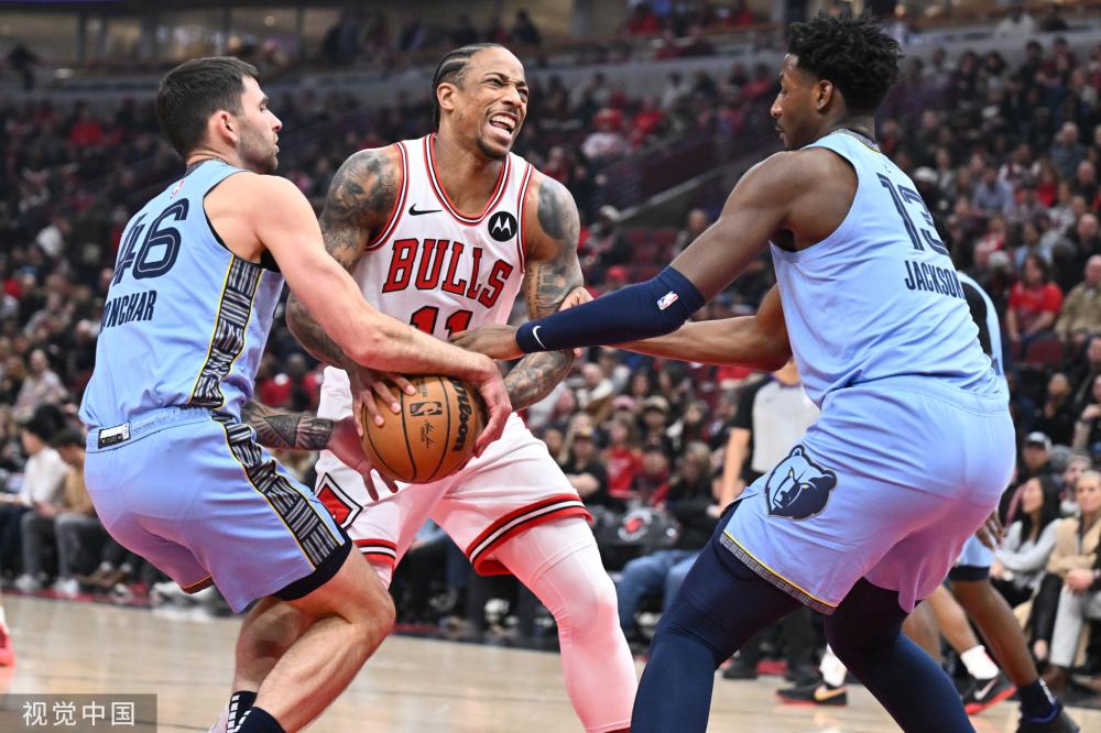 的锋线球员 的锋线球员