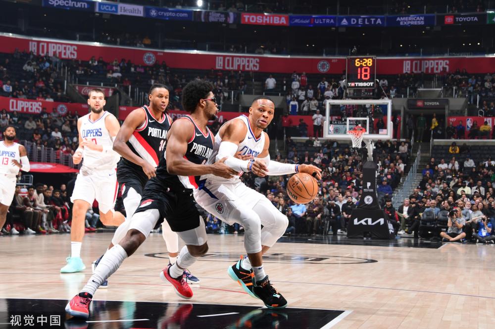 路易斯在聚 路易斯在聚