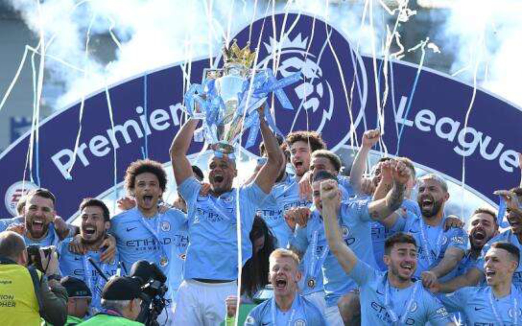 当核心后卫 当核心后卫